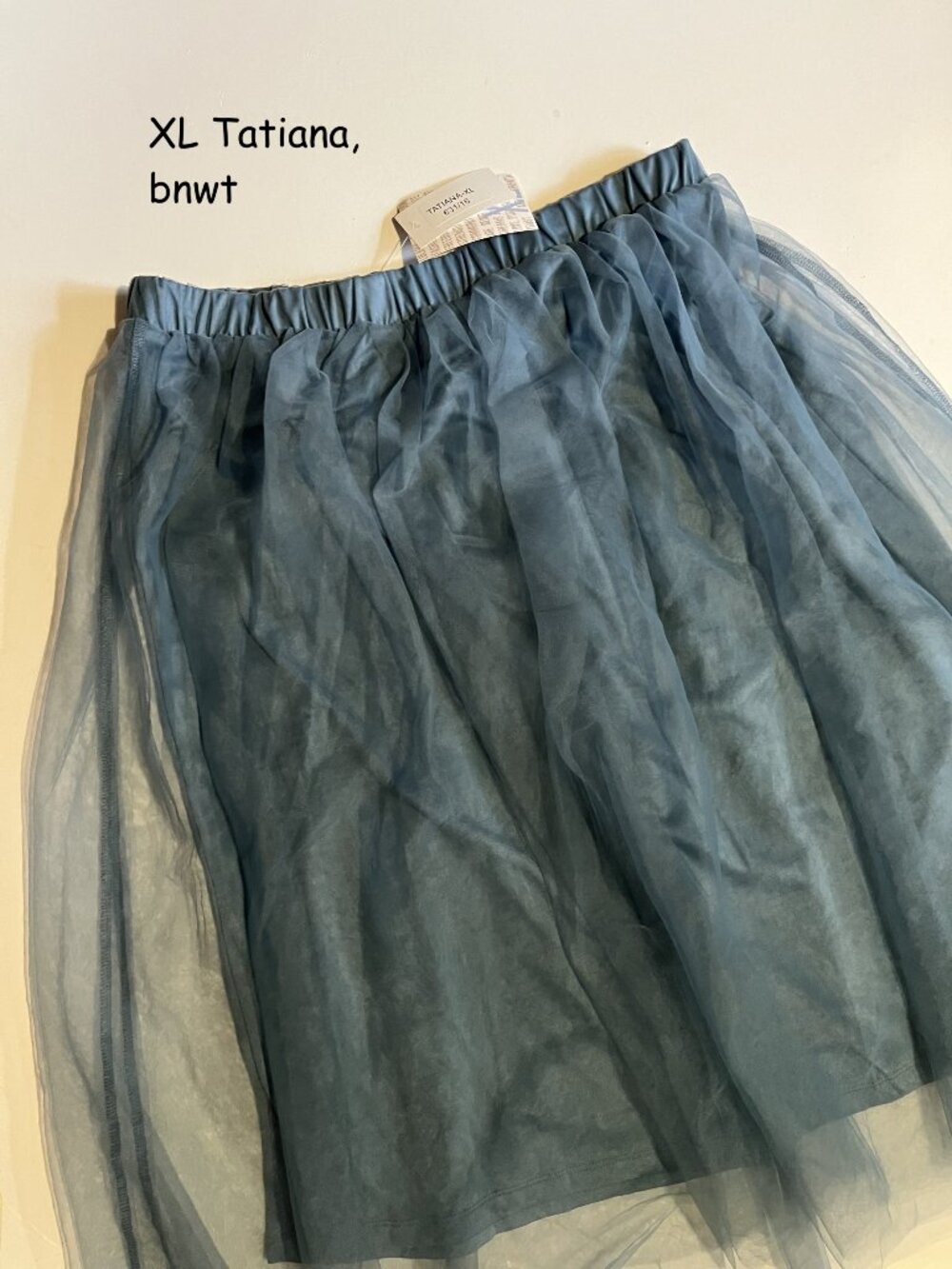 XL Lularoe Tatiana tulle skirt, light blue